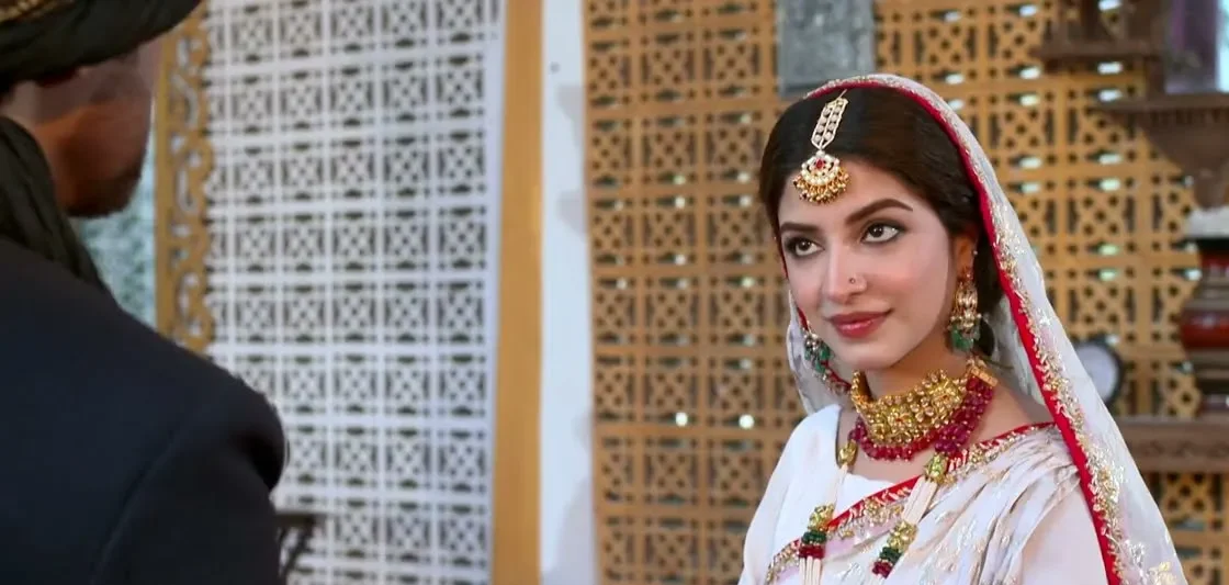 Dil Awaiz Drama Review